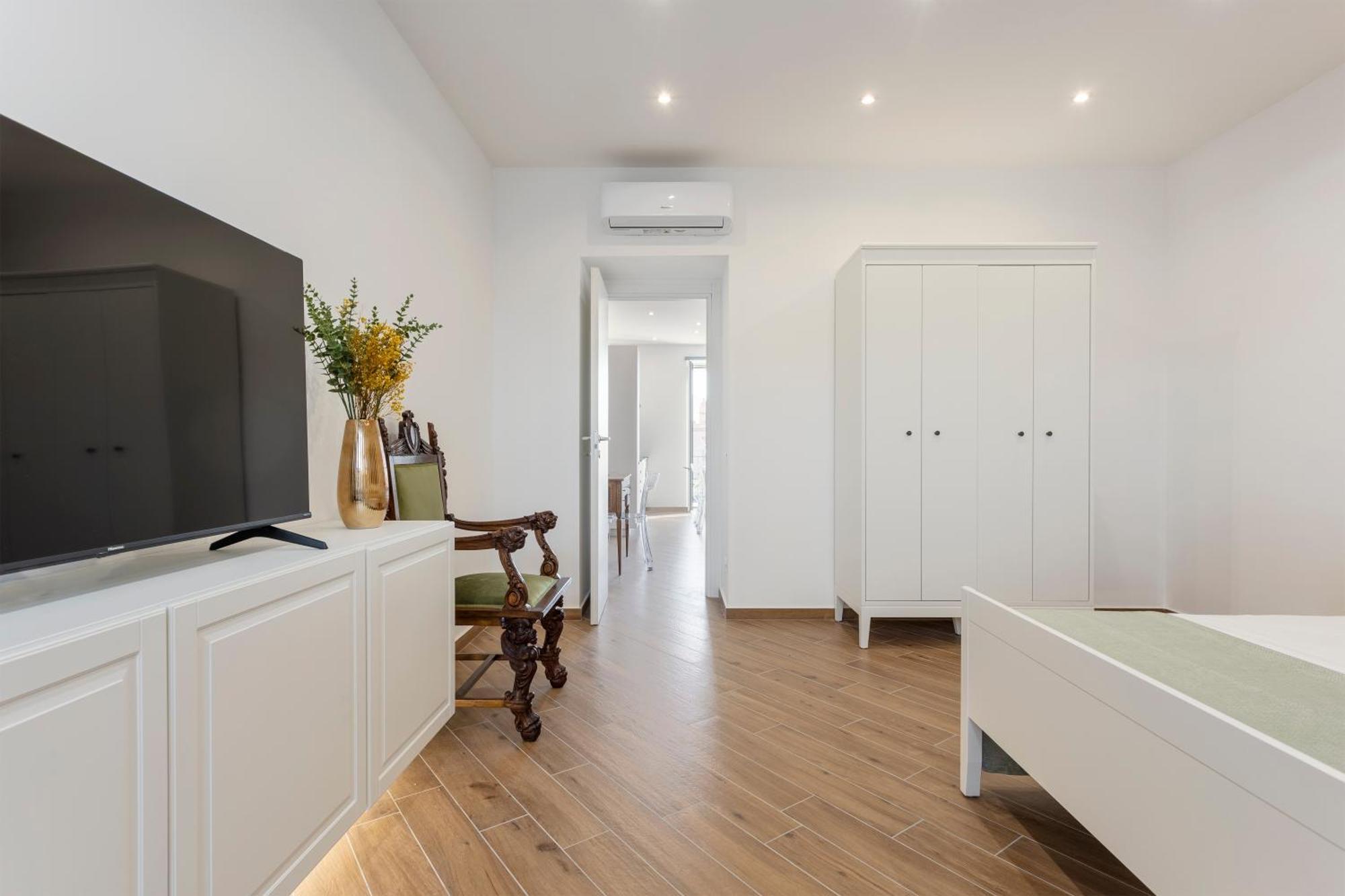 Old Port Luxury Apartamento