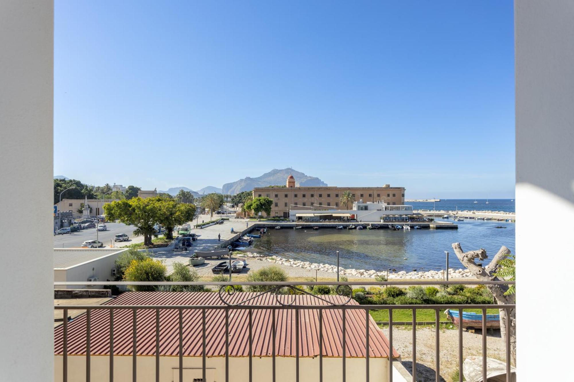 Old Port Luxury Palermo