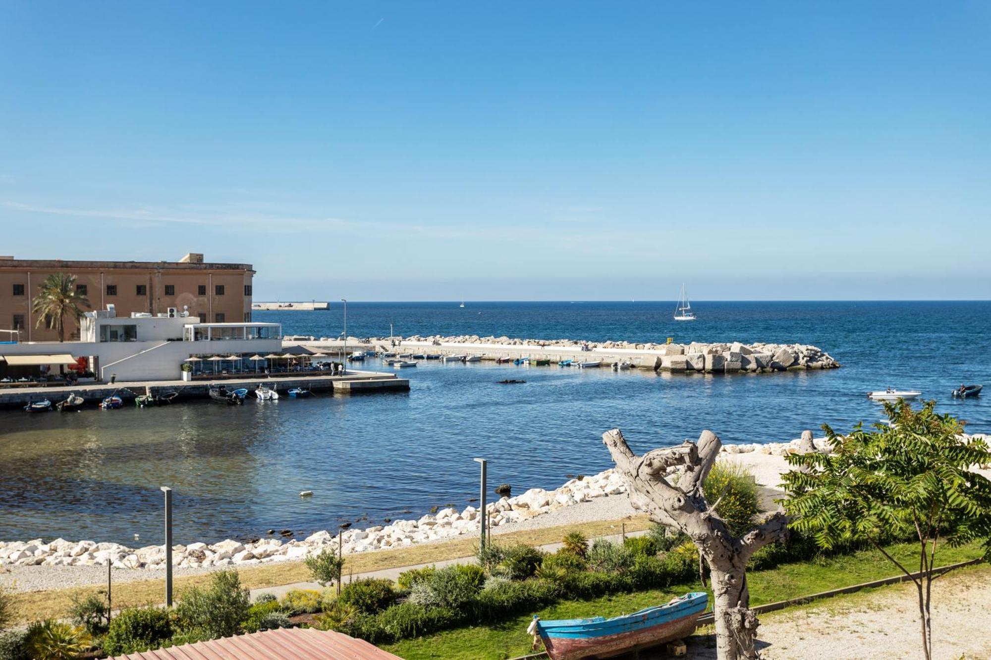 Old Port Luxury Apartment Palermo